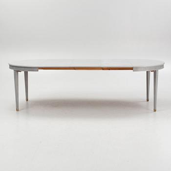 Matbord, gustaviansk stil, omkring 1900.