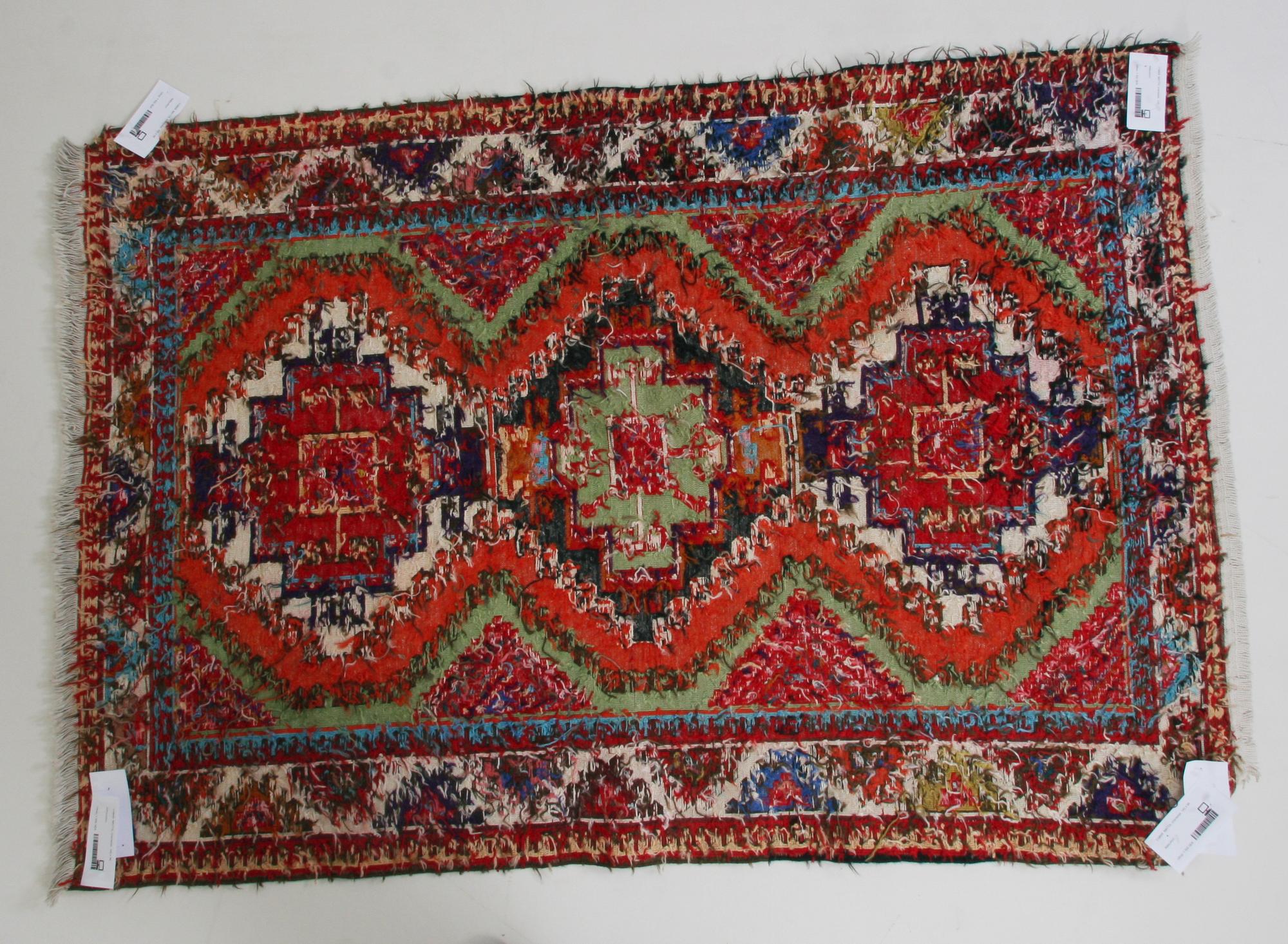 MATTA, orientalisk. 145 x 98.