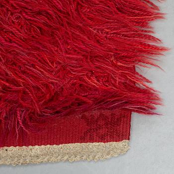 Edna Martin, matto, ryijy, knotted pile, ca 262,5 x 94-97 cm, signed EM HAV (Edna Martin, Handarbetets Vänner).