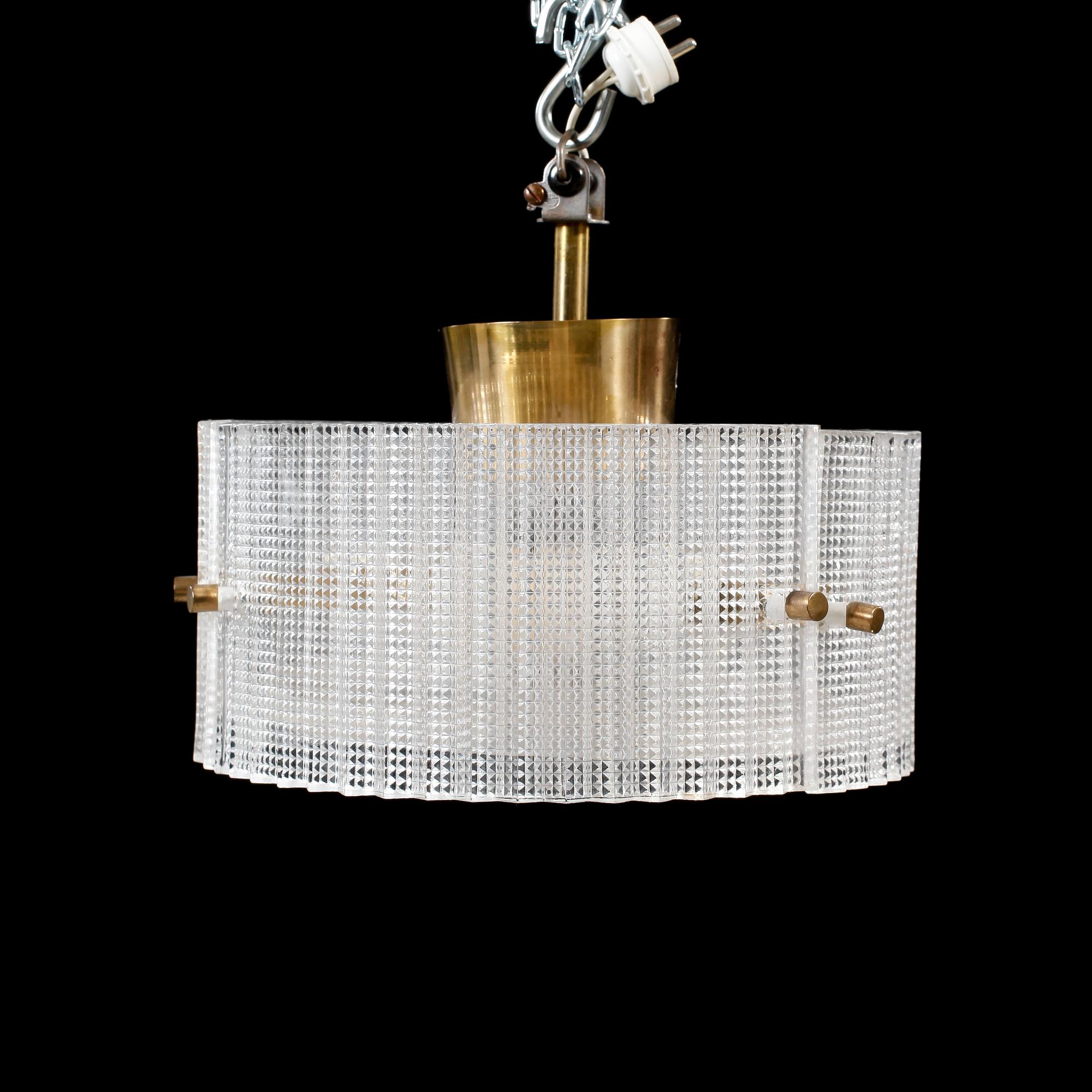 TAKLAMPA, 1900-talets andra hälft, höjd 18 cm.