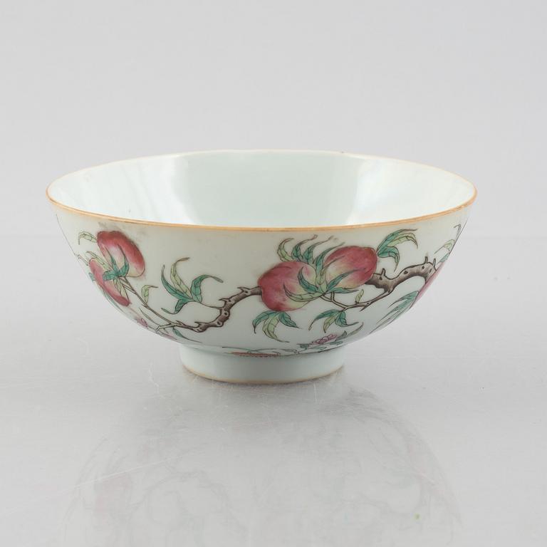 Skålar, fem stycken, porslin, Kina, 1900-tal.