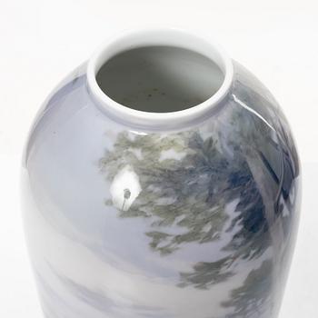 Bing & Gröndal, vase, porcelain, model 4555.