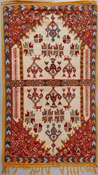 MATTA, troligen Nordafrika, 1900-talets senare del, 195 x 112 cm.
