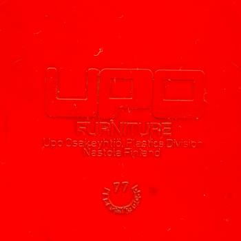 An interior set in red plastic from the 1970s, 7 parts.