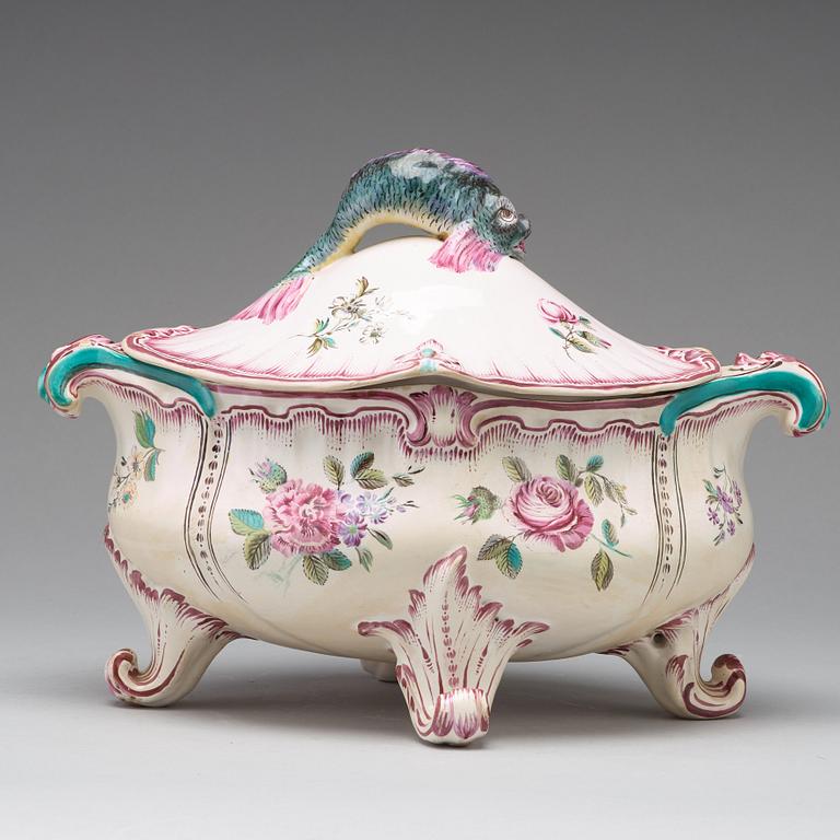 A Swedish Marieberg faience tureen with cover, 18th Century.