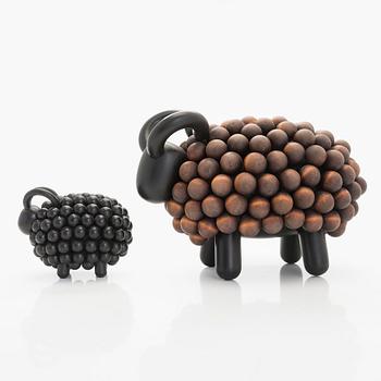 Kaija Aarikka, two pine wood sculpturers, Aarikka Finland.