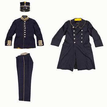 a Swedish early 20th Century four piece Swedish military uniform for captain at Svea Livgarde in Stockholm.