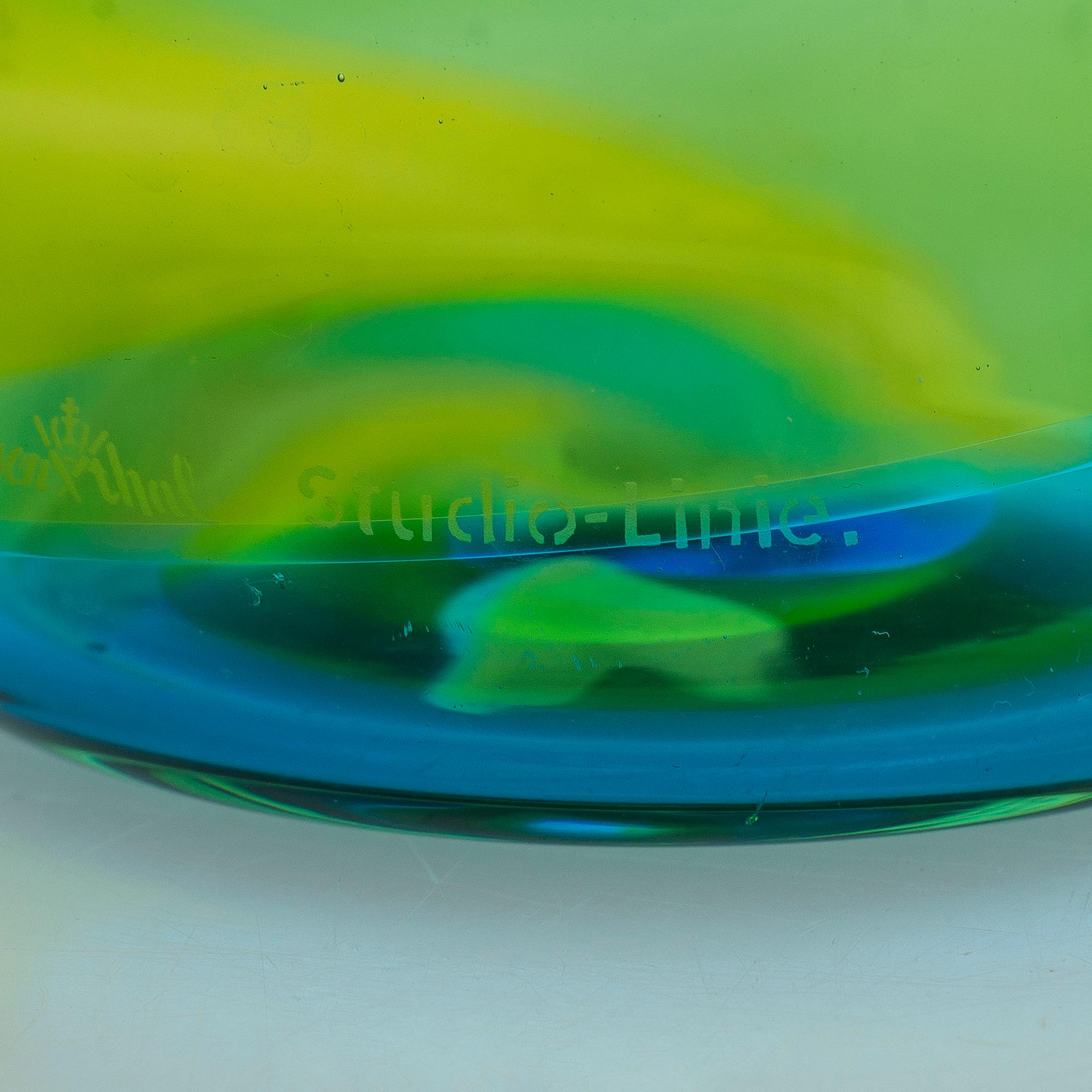 Tapio Wirkkala, A 'Coreano' glass carafe for Rosenthal 1979.