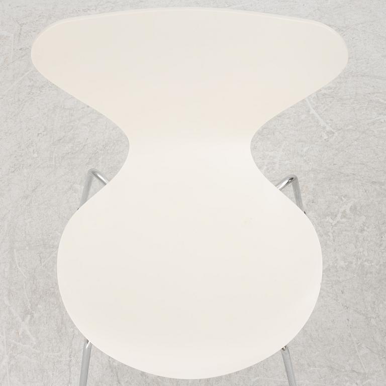 Arne Jacobsen, a set of eight model 'Seven' chairs, Fritz Hansen, Denmark 1990.