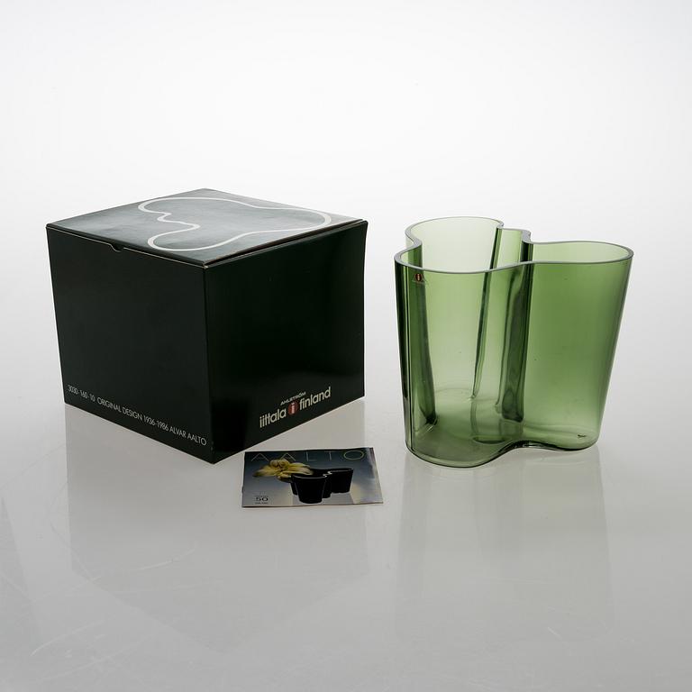 ALVAR AALTO, VASE, "Savoy" 50 years, signed A. Aalto 1936-1986 Iittala 1032/8000.
