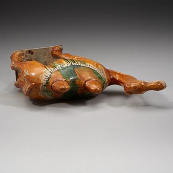 SKULPTUR, lergods. Tangdynastin (618-907).