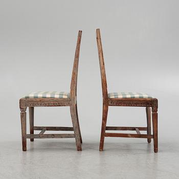 Stolar, ett par, gustavianska, omkring år 1800.