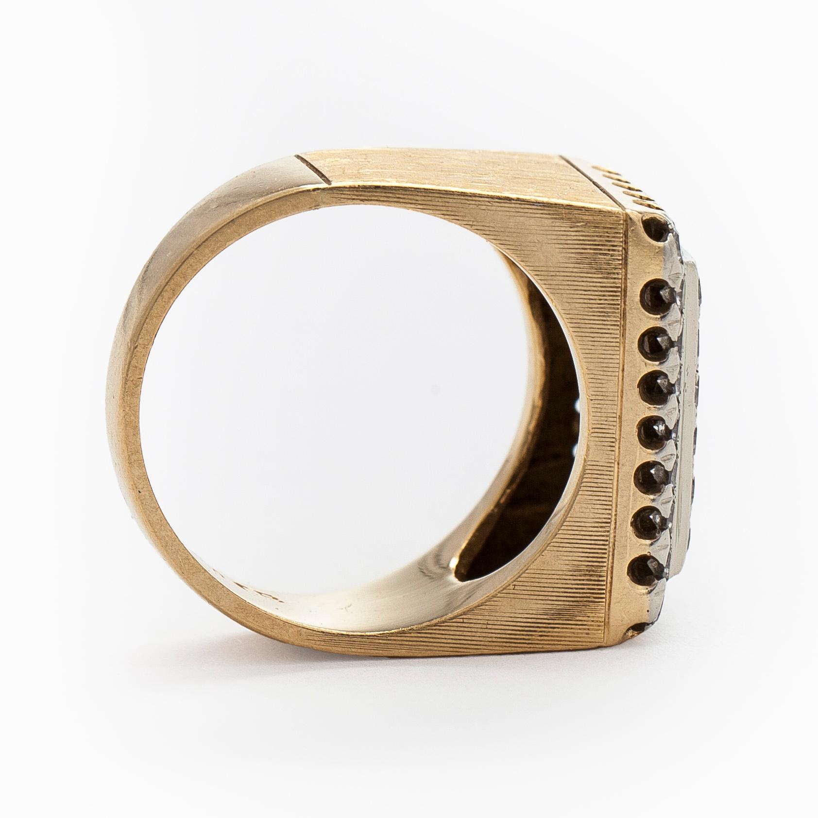 Ring, 18K guld och diamanter.