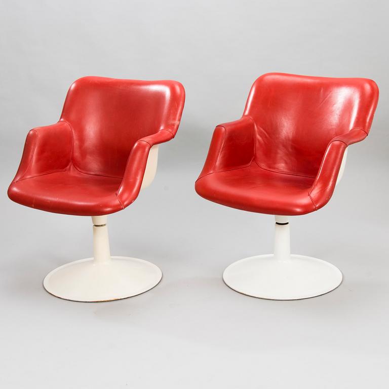 YRJÖ KUKKAPURO, a pair of late 1960's 'Junior' armchairs for Haimi.