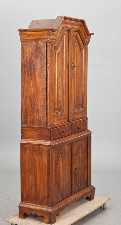 SKÅP, sengustaviansk, omkring 1800.