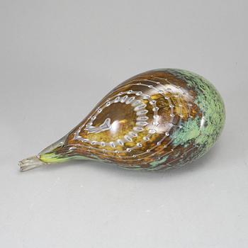OIVA TOIKKA, a glassbird, Labbe (Kihu), nr 57/3000, signed OivaToikka Nuutajärvi, Notsjö.