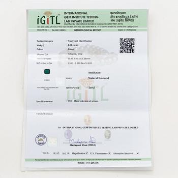 Emerald-cut emerald.