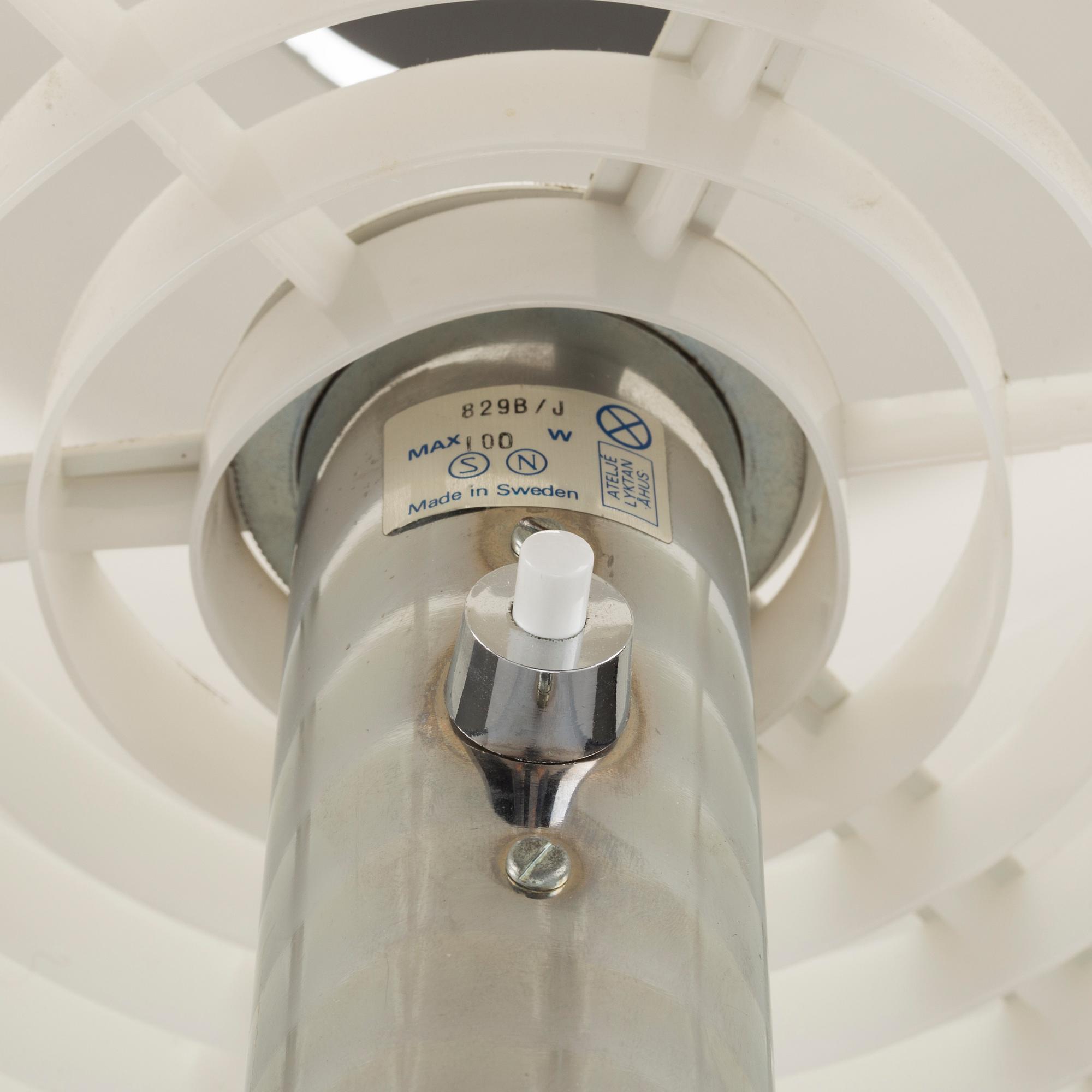 A TABLE LAMP "KNUBBLING" ATELJÉ LYKTAN.