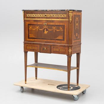 Sekretär, gustaviansk stil, 1900-talet första hälft.