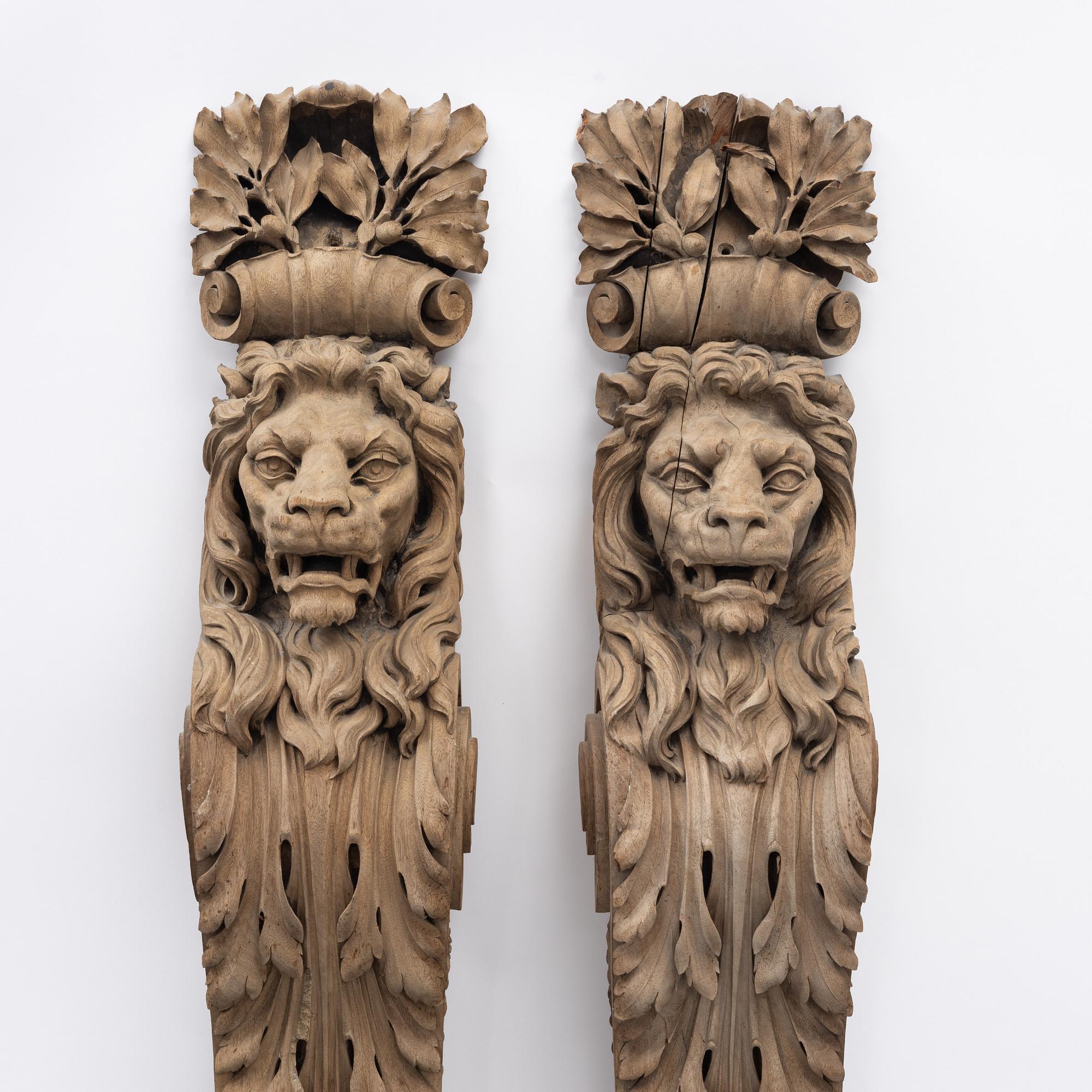 Dekorelement, ett par, nyrenässans, sent 1800-tal.