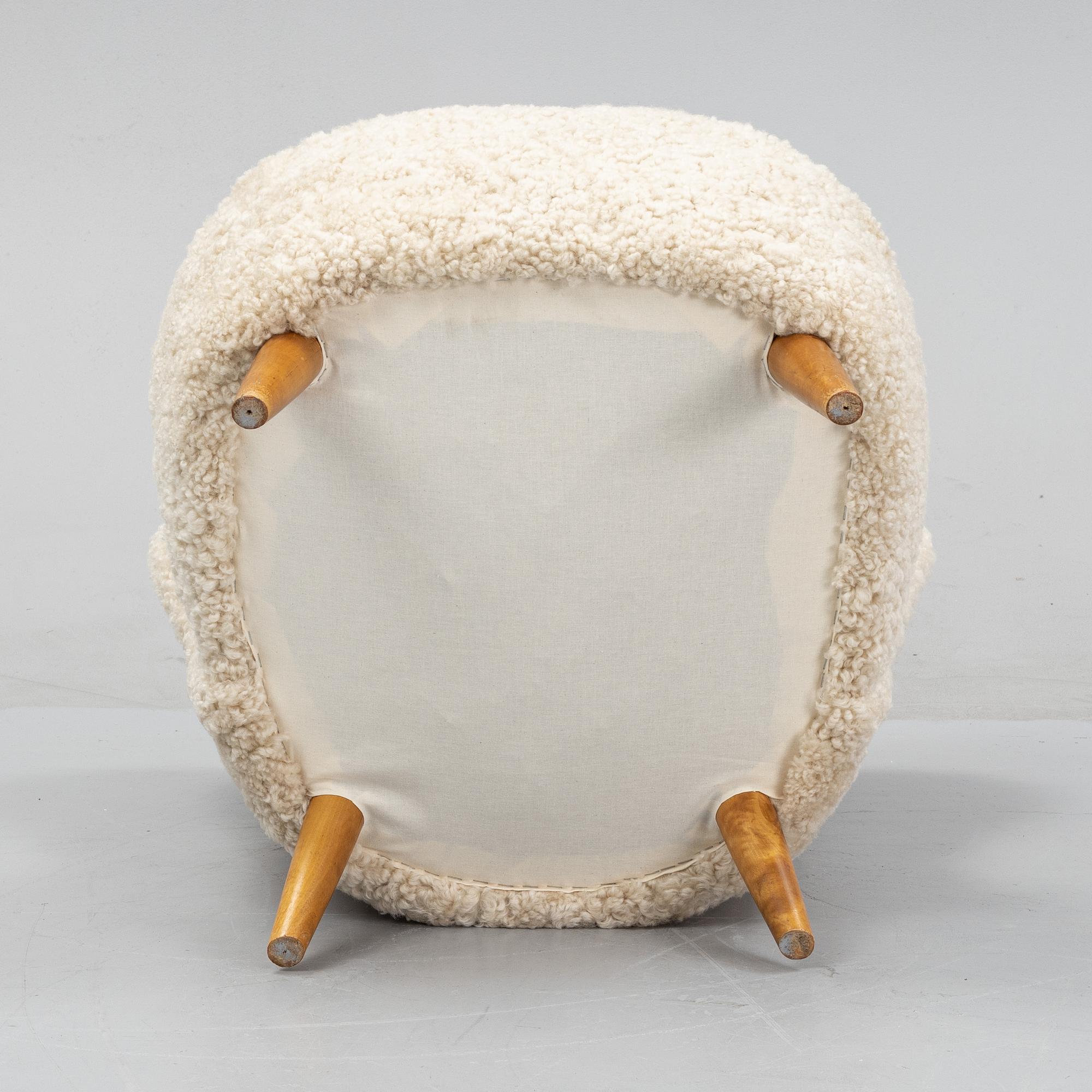 Fåtölj, svensk, 1900-talets mitt.