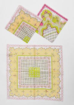 Pucci · NÄSDUKAR / SCARVES, tre stycken, Emilio Pucci.