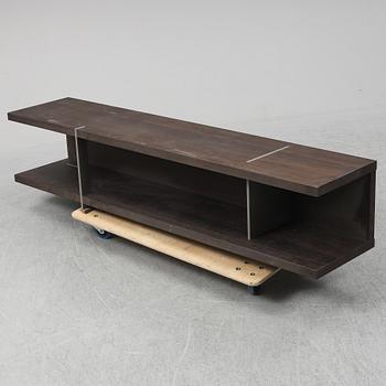 A contemporary Media bench from B&B Italia.