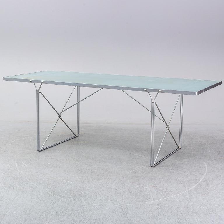 IKEA, "Moment", formgiven av Niels Gammelgaard 1985.