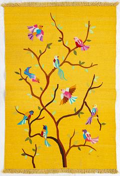 A hand-embroidered Kelim rug, c. 178 x 122 cm.