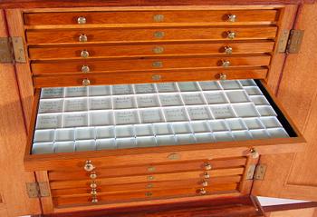 MYNTSKÅP/ARKIVSKÅP.