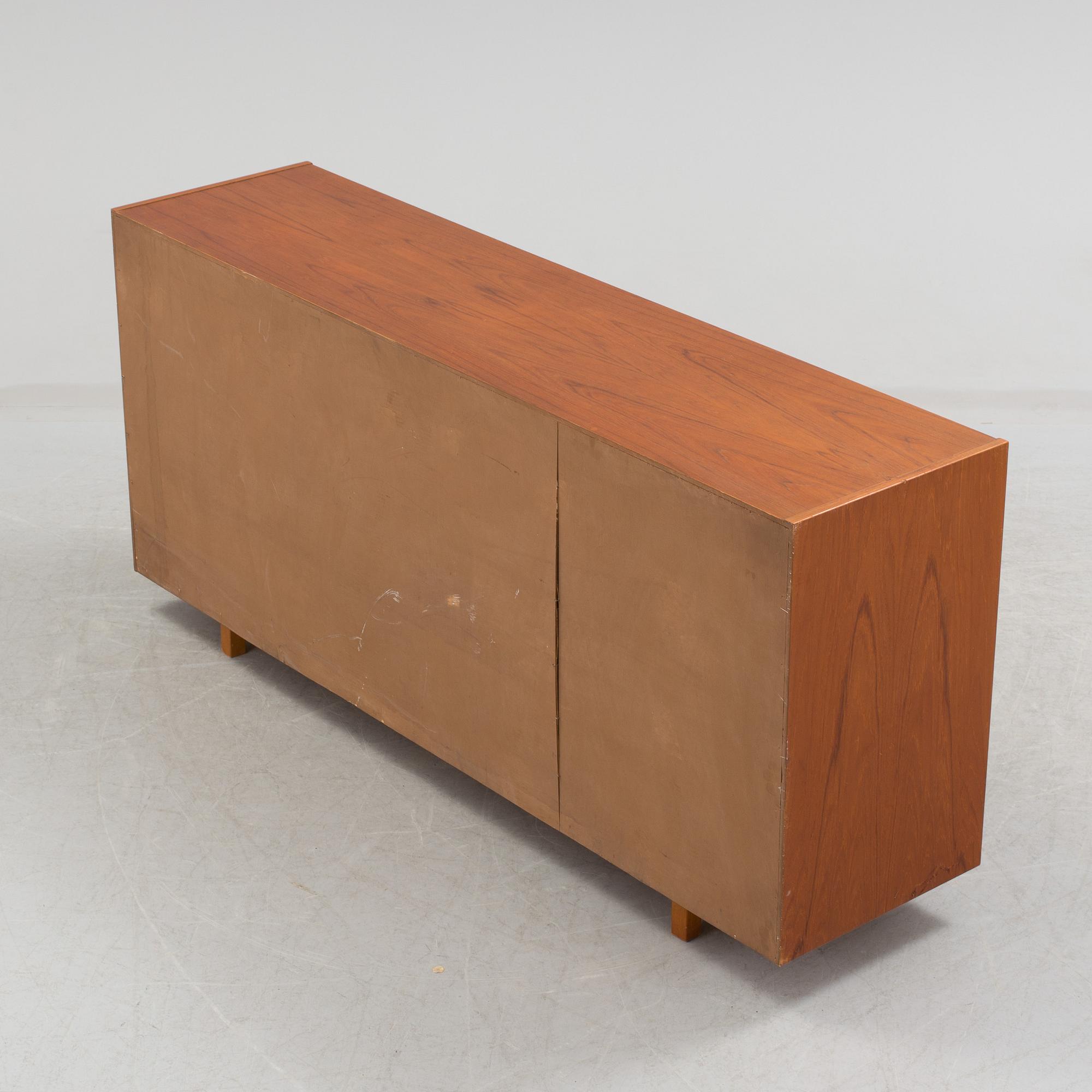 A sideboard "Florens" by Nils Jonsson, for Troeds, 1950 to the 1960.