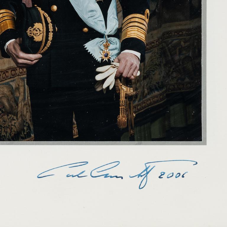 A signed Royal Photograph, Carl XVI Gustaf 2006.