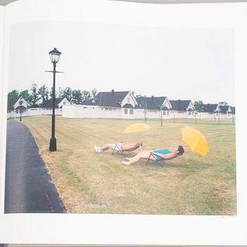 Lars Tunbjörk, bok "Landet utom sig", 1993.