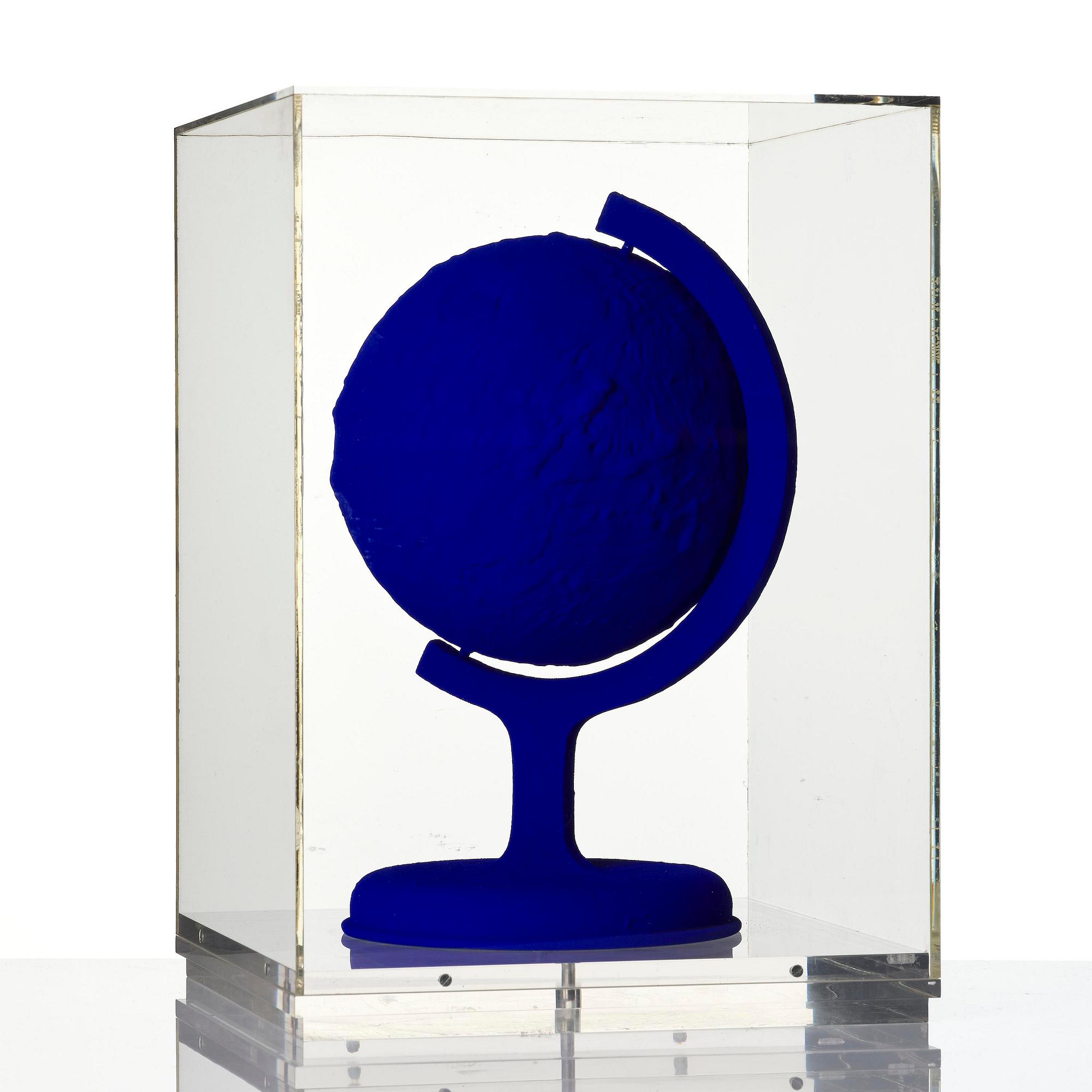 Yves Klein, "La Terre Bleue".