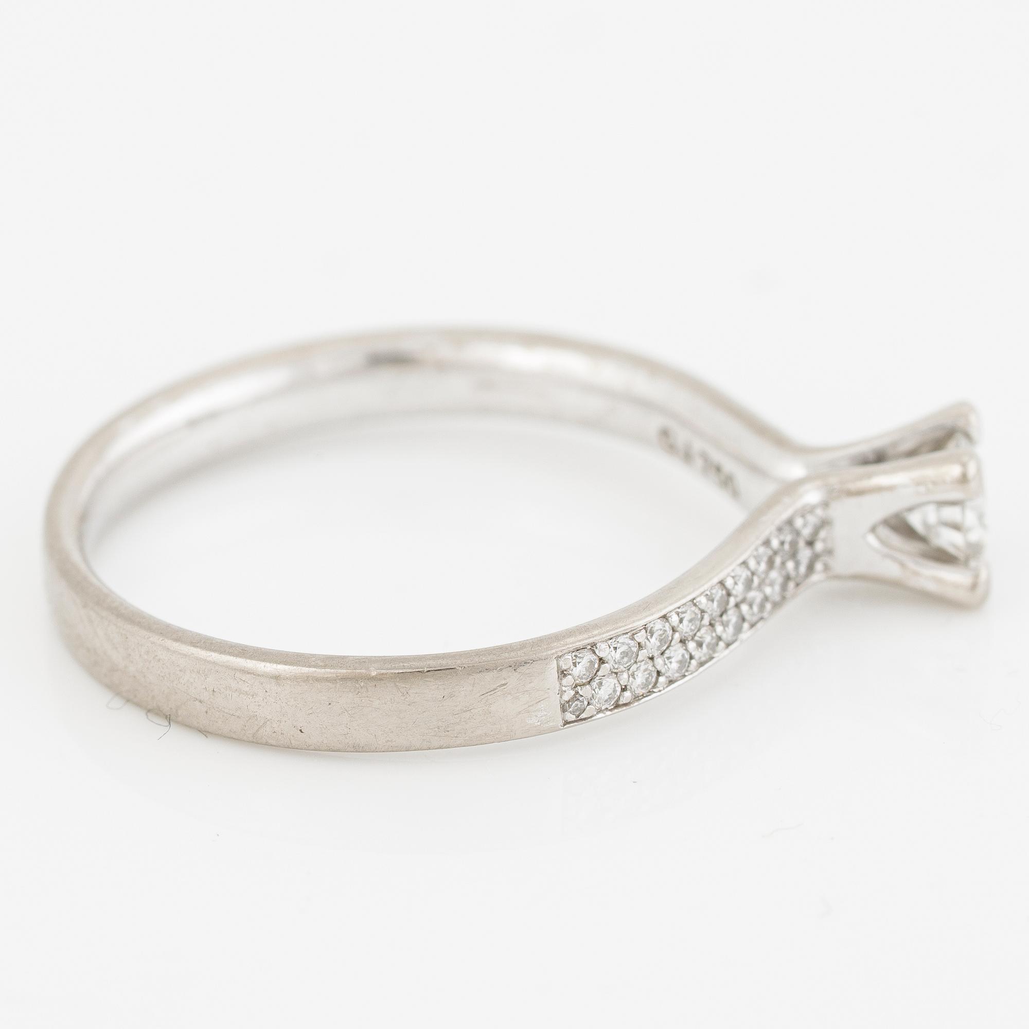 Georg Jensen, ring, "Magic", 18K white gold with brilliant-cut diamonds.