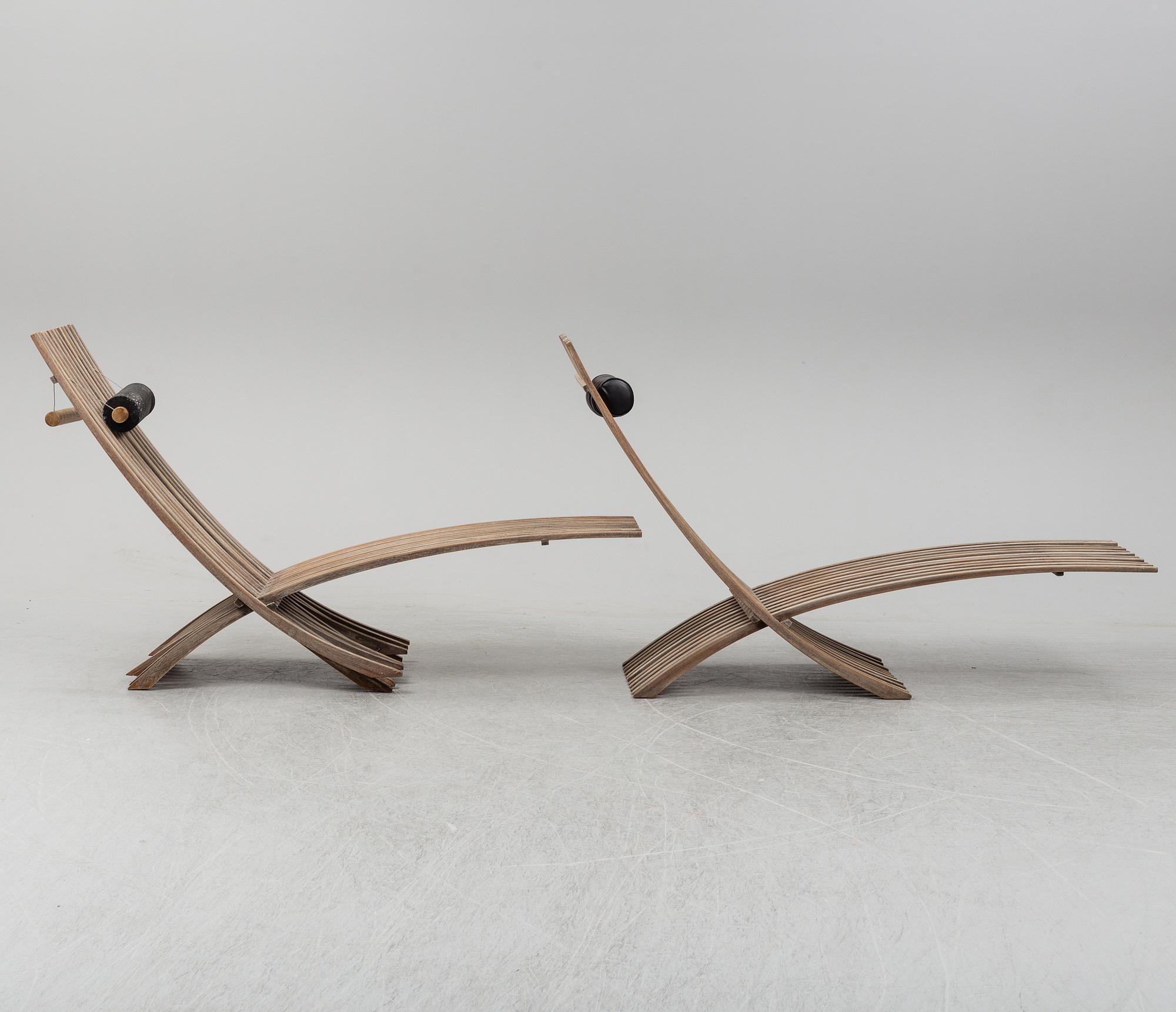 NILS-OLE ZIB, a pair of teak deck chairs, 'Nozib', Bergaform.