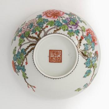 Maljoja, 4 kpl, munankuoriposliinia, Kiina, myöhäinen Qing-dynastia/1900-luku.