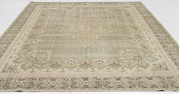 Rug, Vintage design, approx. 400 x 278 cm.