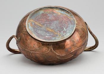 JARDINIERE, koppar, omkring 1900.