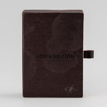 VÄSKSMYCKE, Louis Vuitton.