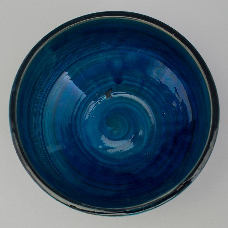 FIGURINE AND BOWLS, 3 parts, Bitossi, Italy, 1960s.