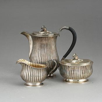 KAFFESERVIS, 3 delar, silver, E Råström, Stockholm 1941, tot ca 1130 gram.