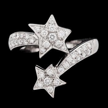 1140. A brillliant cut Chanel 'star' ring, tot. app. 0.75 cts.
