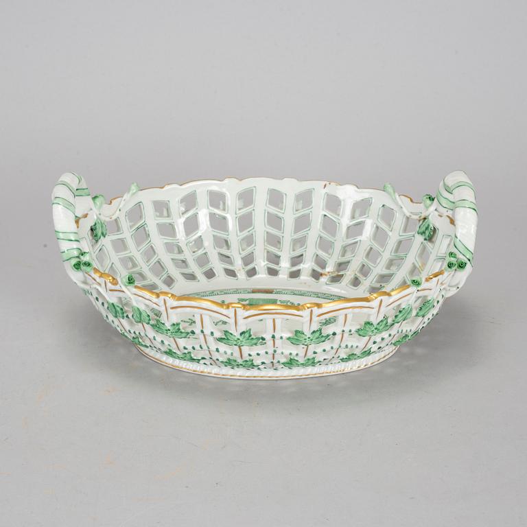 An *Indian Basket' chestnut bowl, Herend, 20th century.