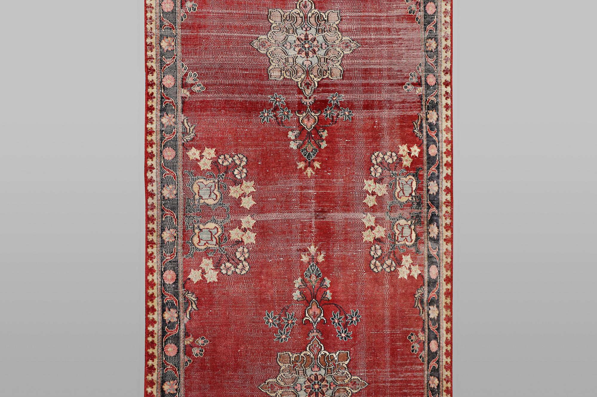 A runner carpet, Persia, Vintage design, c. 208 x 85 cm.