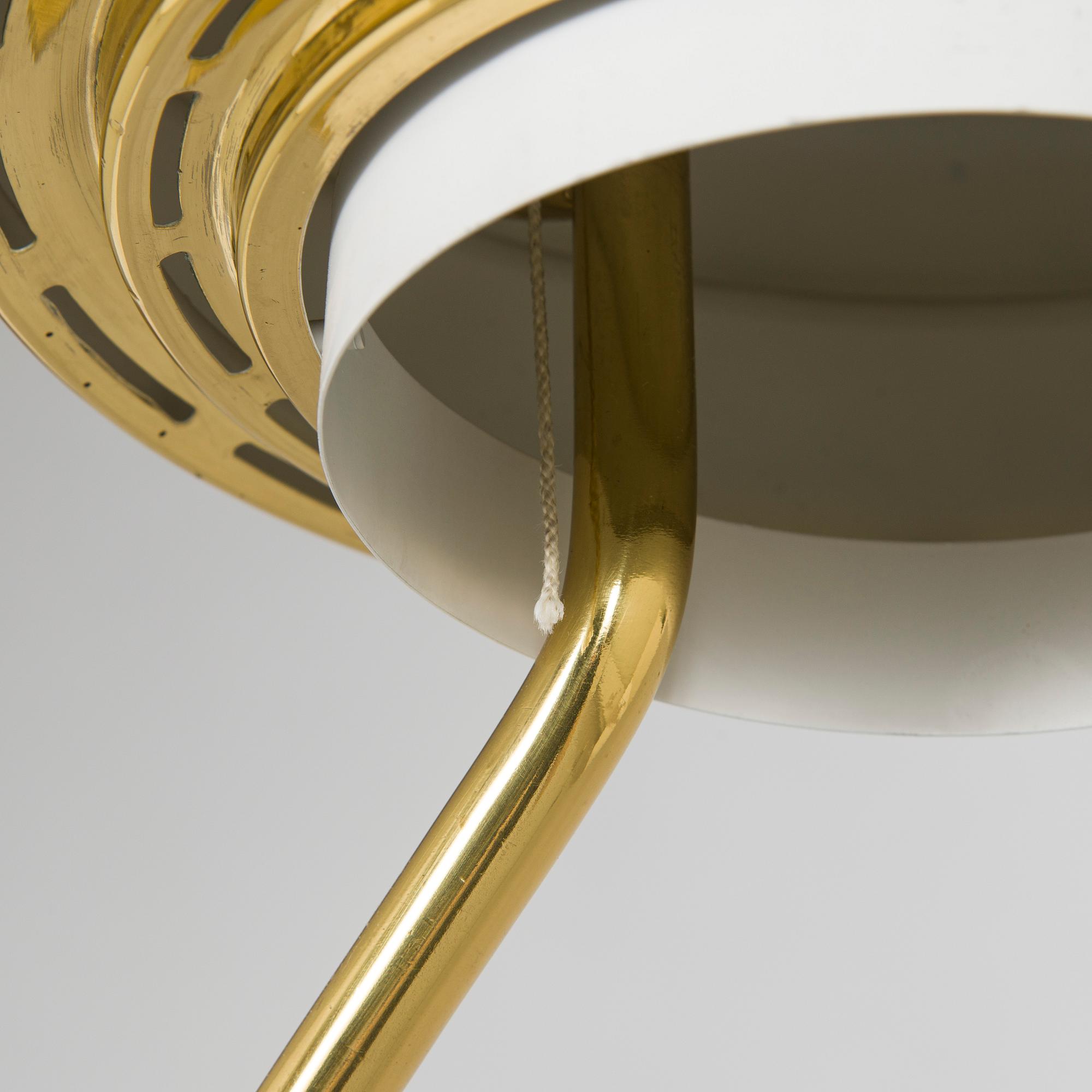 Alvar Aalto, lattiavalaisin, malli A808, Valaistustyö.