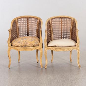 FÅTÖLJER ett par Louis XV-stil Italien 1900-tal.