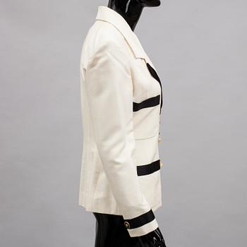 KAVAJ, Chanel.