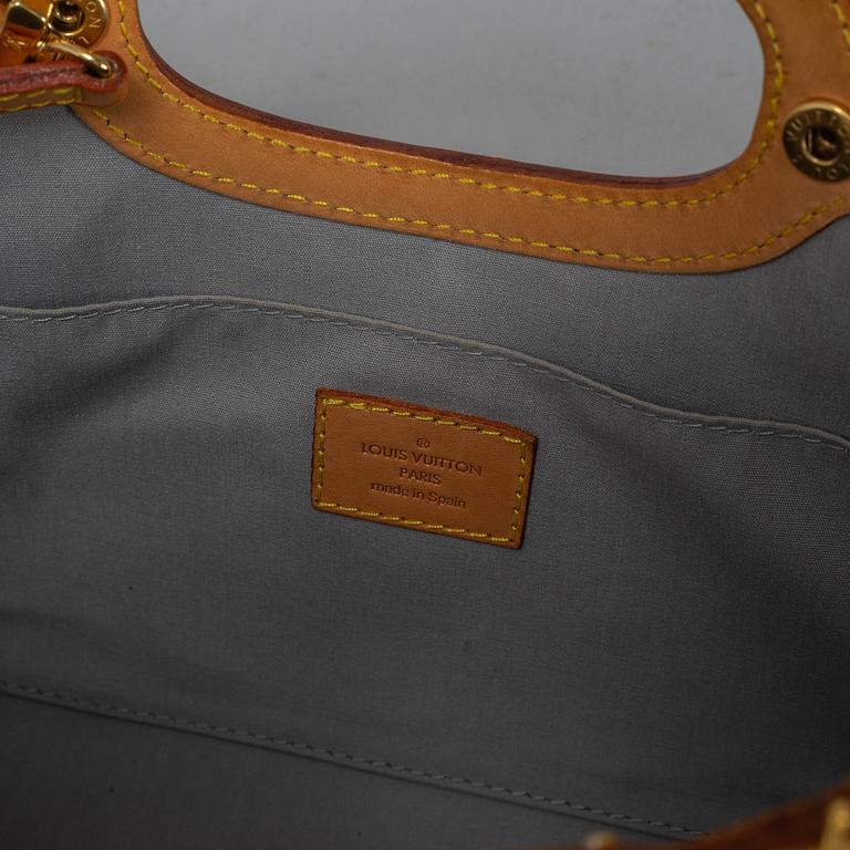 LOUIS VUITTON, 'Roxbury Drive'.