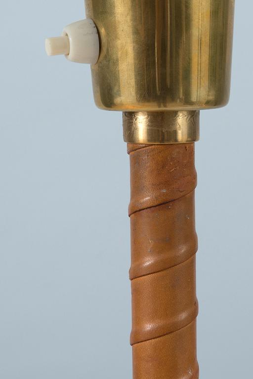 Lisa Johansson-Pape, GOLVLAMPA.